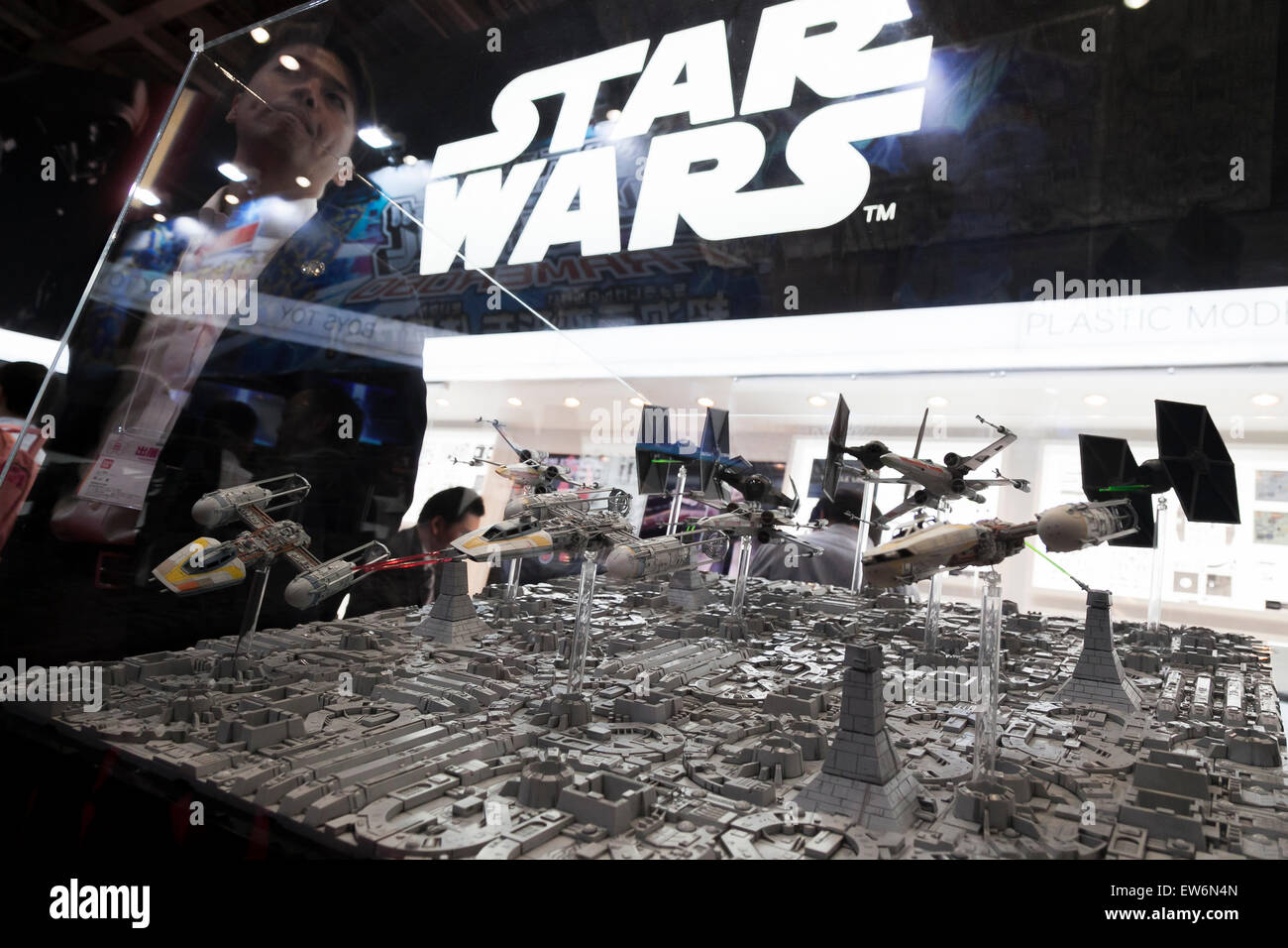 Scale models of the battle spaceships of Star Wars on display at the International Tokyo Toy Show 2015 in Tokyo Big Sight on June 18, 2015, Tokyo, Japan. Japan's largest trade show for toy makers attracts buyers and collectors by introducing the latest products from different toymakers from Japan and overseas. The toy fair showcases about 35,000 toys from 149 domestic and foreign companies and is held over four days. © Rodrigo Reyes Marin/AFLO/Alamy Live News Stock Photo