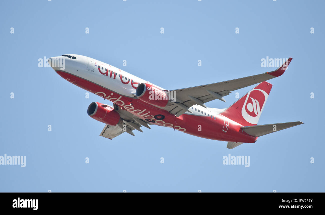 Air Berlin Boeing 737 D Abld Departing London Heathrow Airport Lhr Stock Photo Alamy