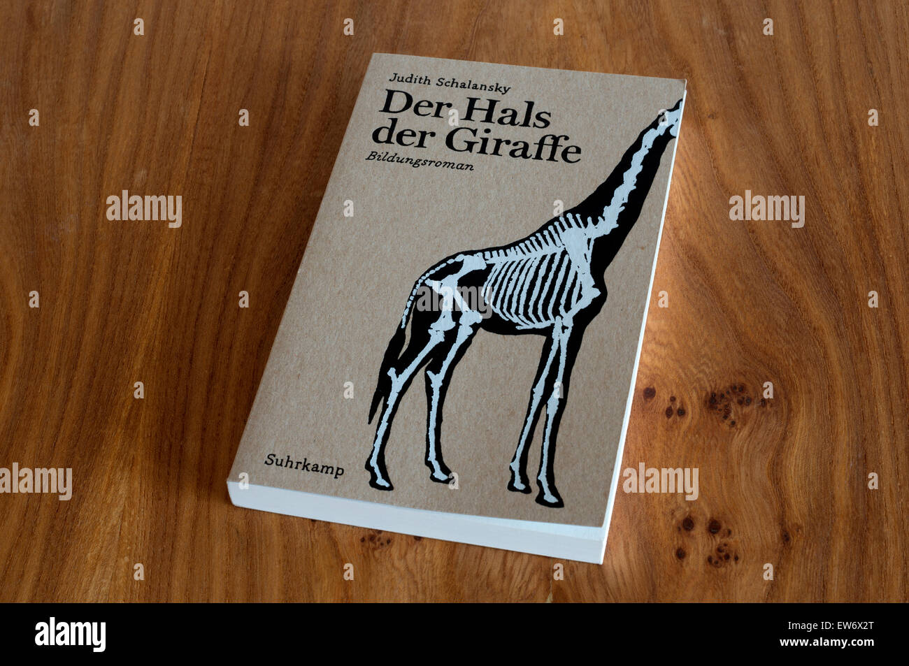 Judith Schalansky Der Hals der Giraffe paperback book Stock Photo