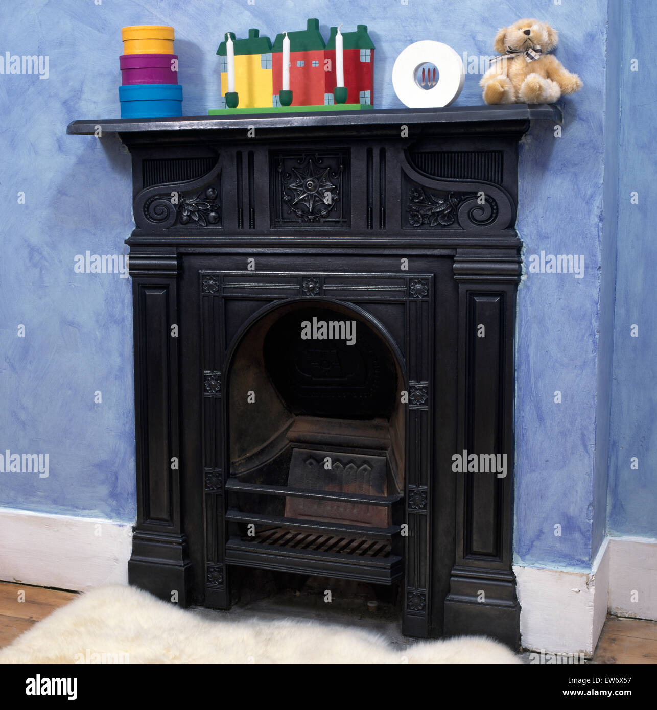 Close Up Of Black Cast Iron Fireplace Stock Photo 84360115 Alamy