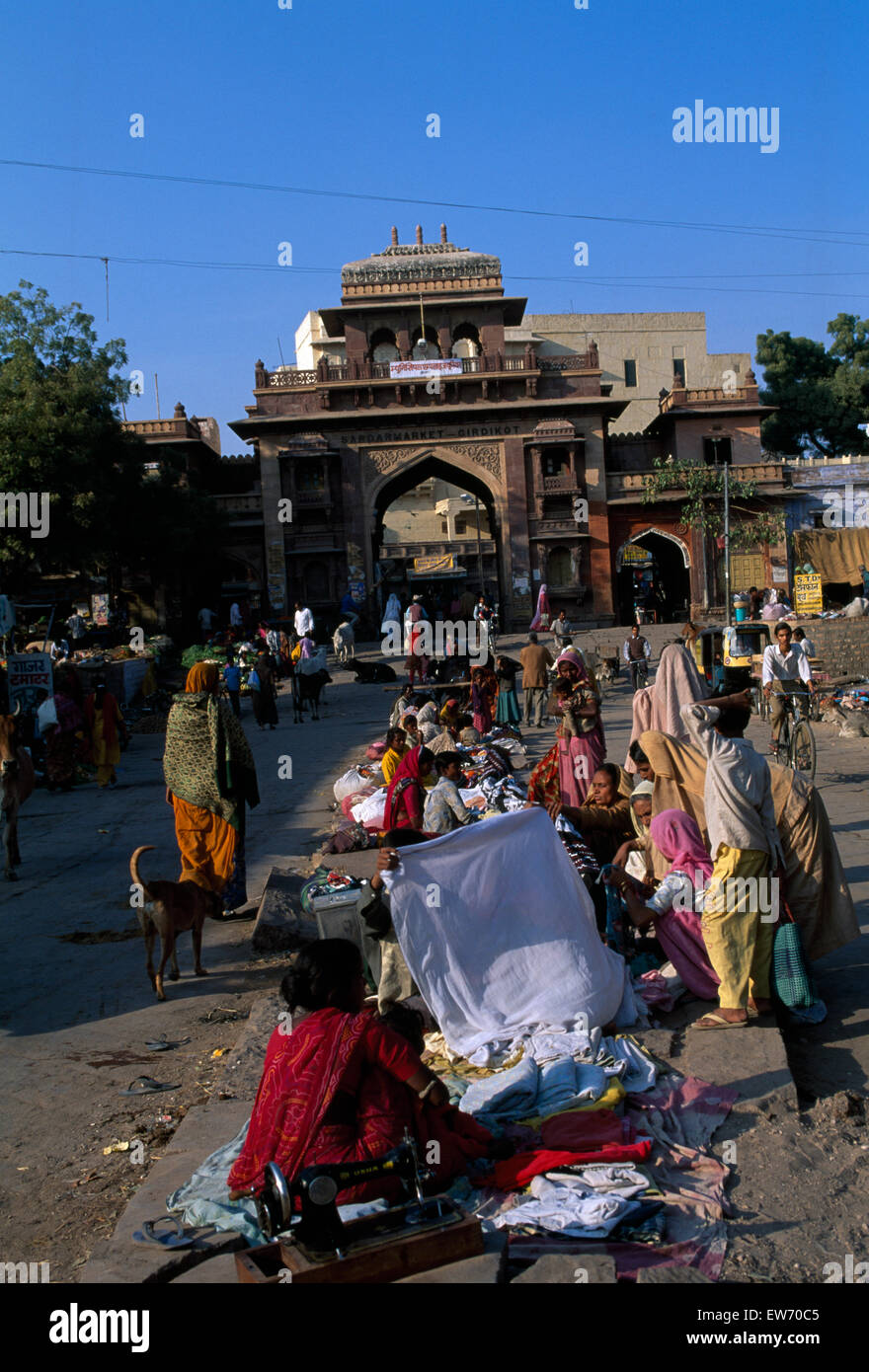 Pavement dwellers on a street in an Indian city        FOR EDITORIAL USE ONLY Stock Photo