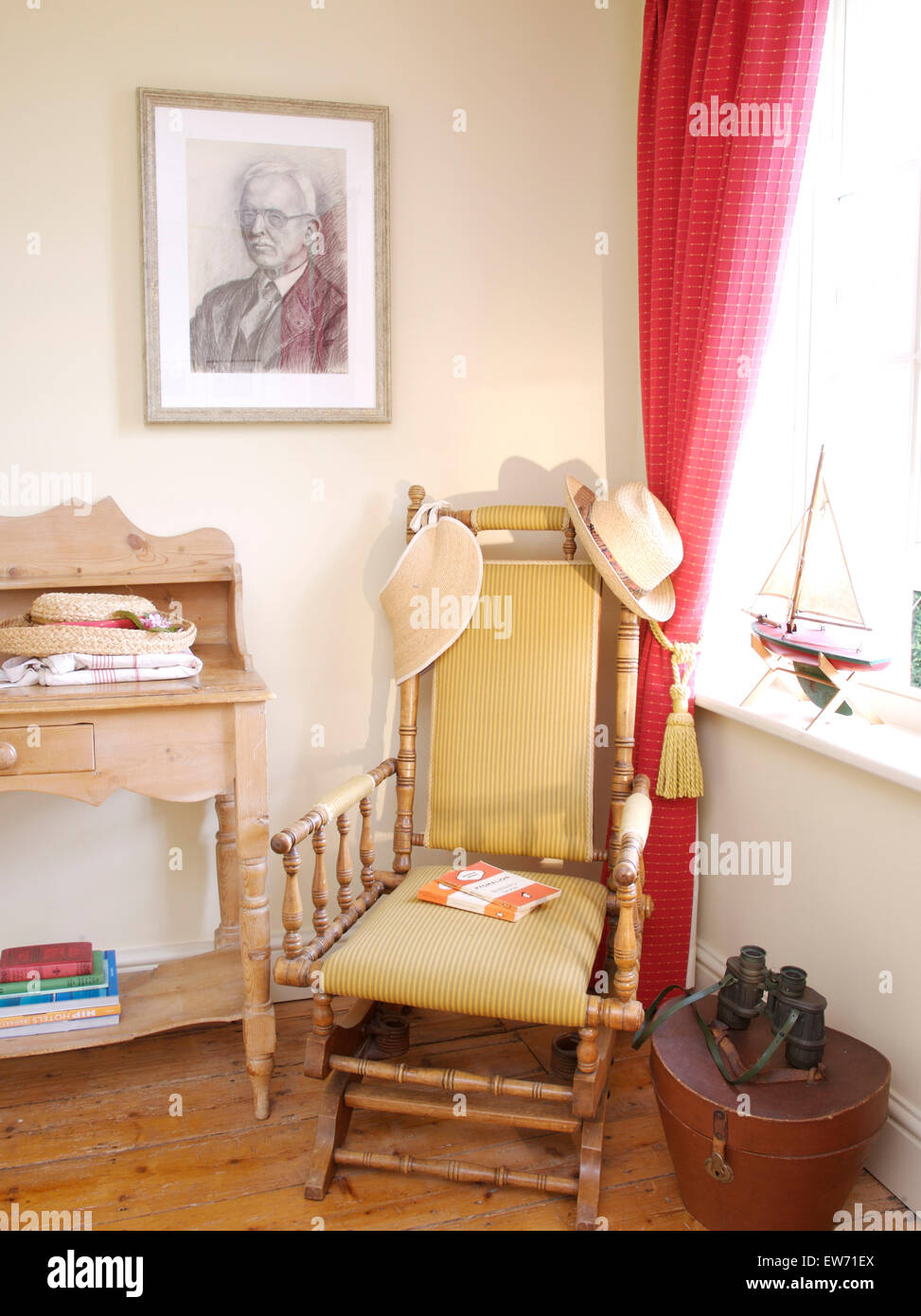 Edwardian bedroom hi-res stock photography and images - Alamy
