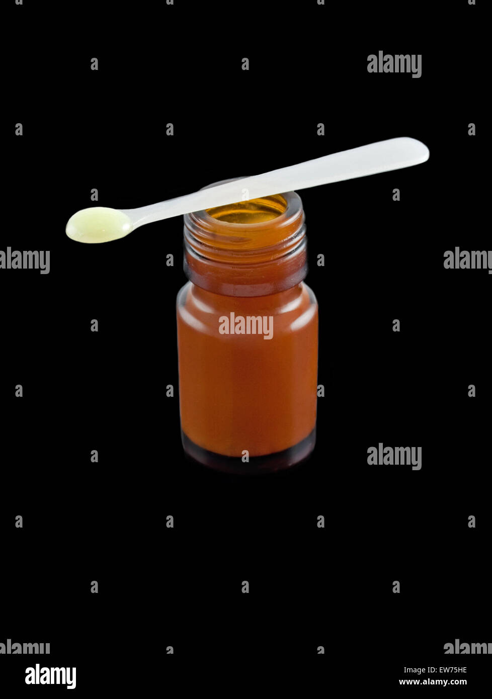 Royal jelly hires stock photography and images Alamy