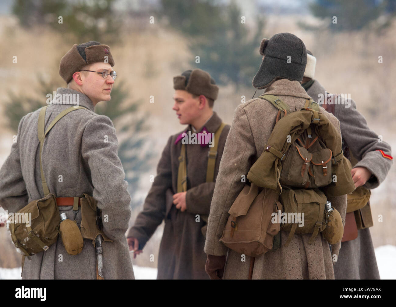 Soviet soldiers before battle hi-res stock photography and images - Alamy