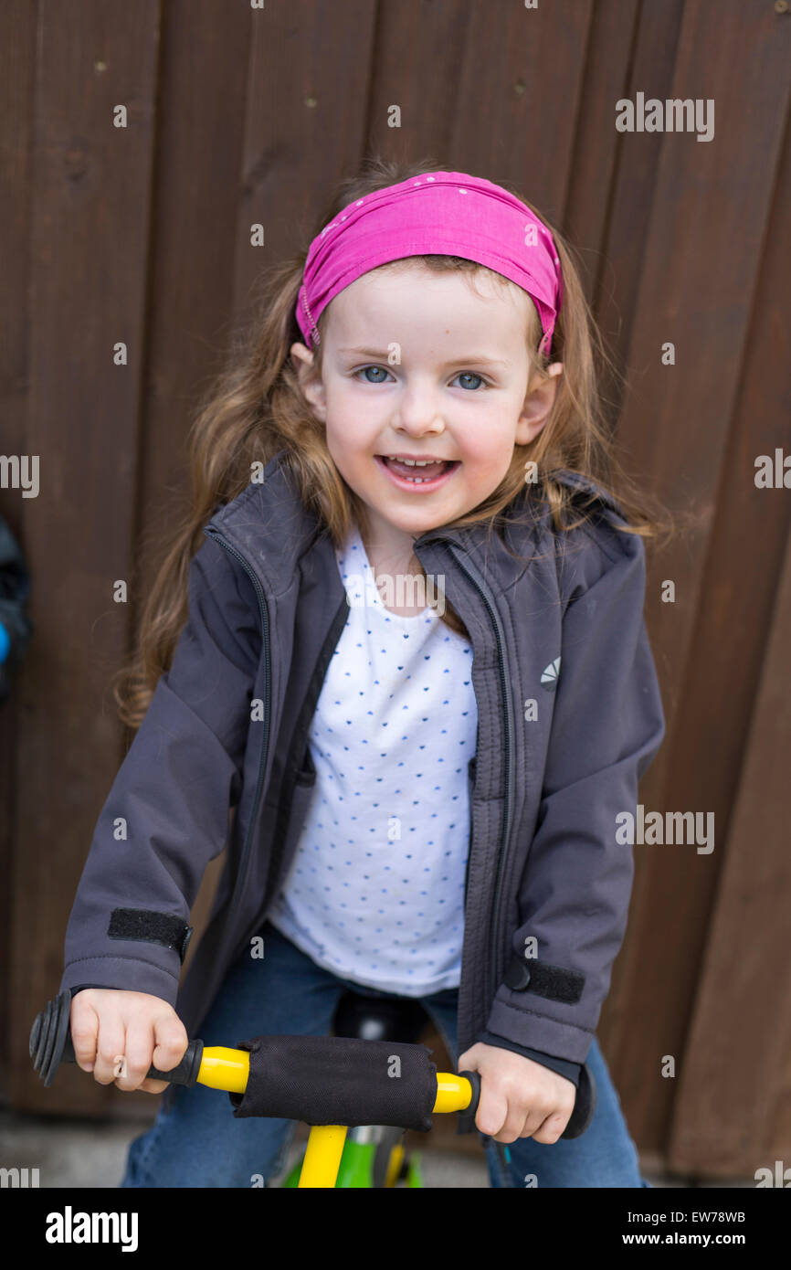 little girls balance bike