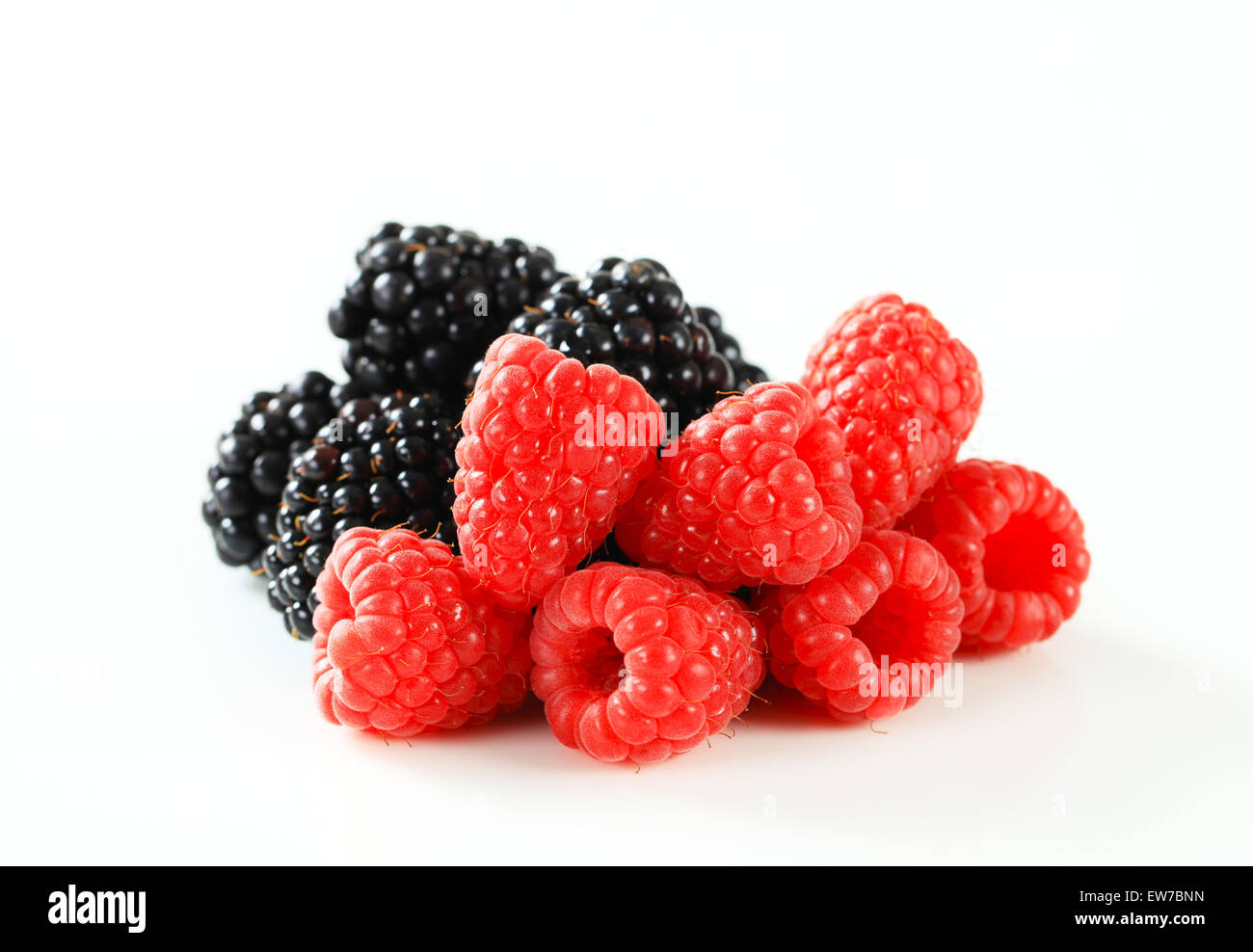 Raspberries blackberries hires stock photography and images Alamy