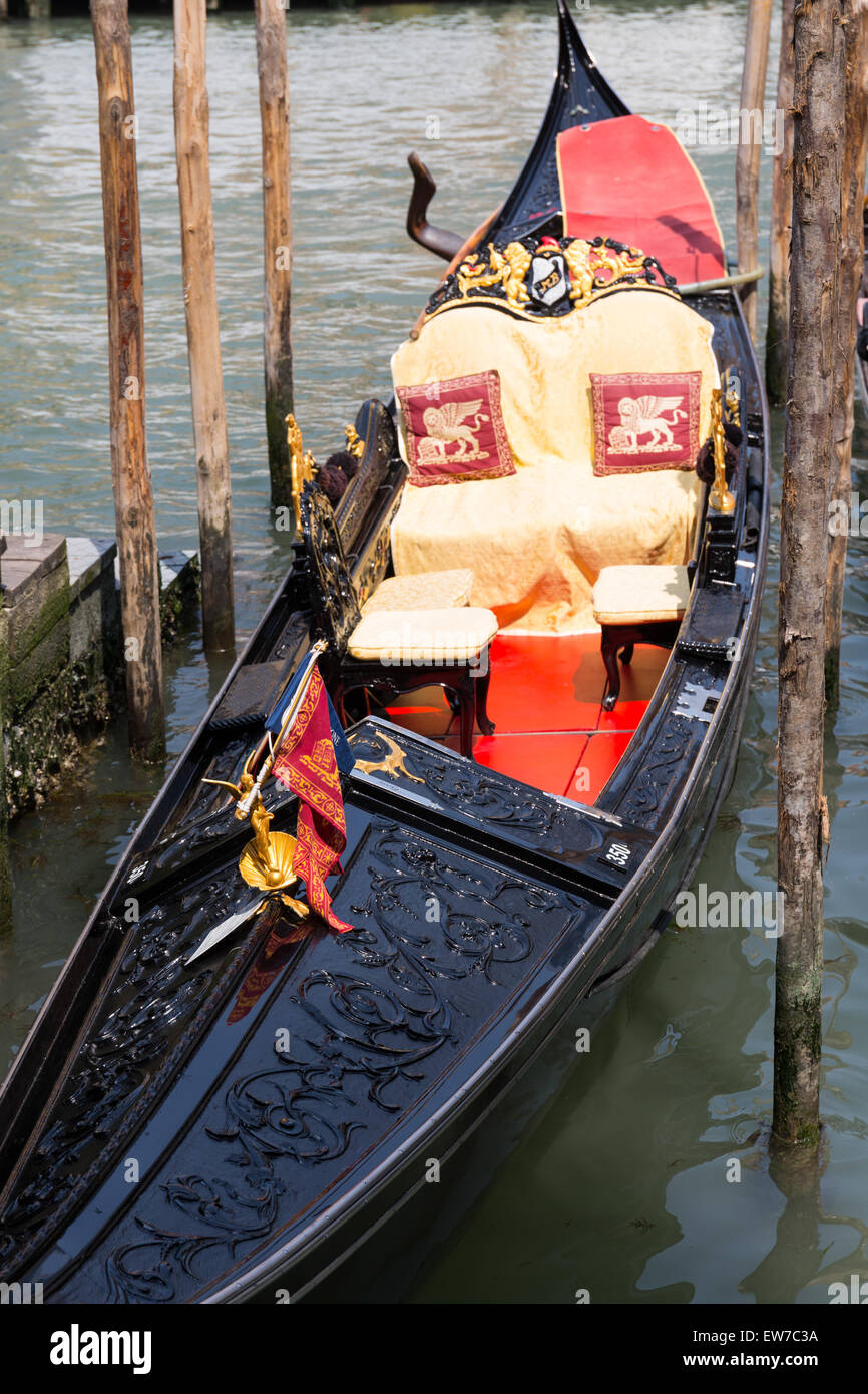 Empty gondola on the Grand Canal, Venice Italy Stock Photo - Alamy