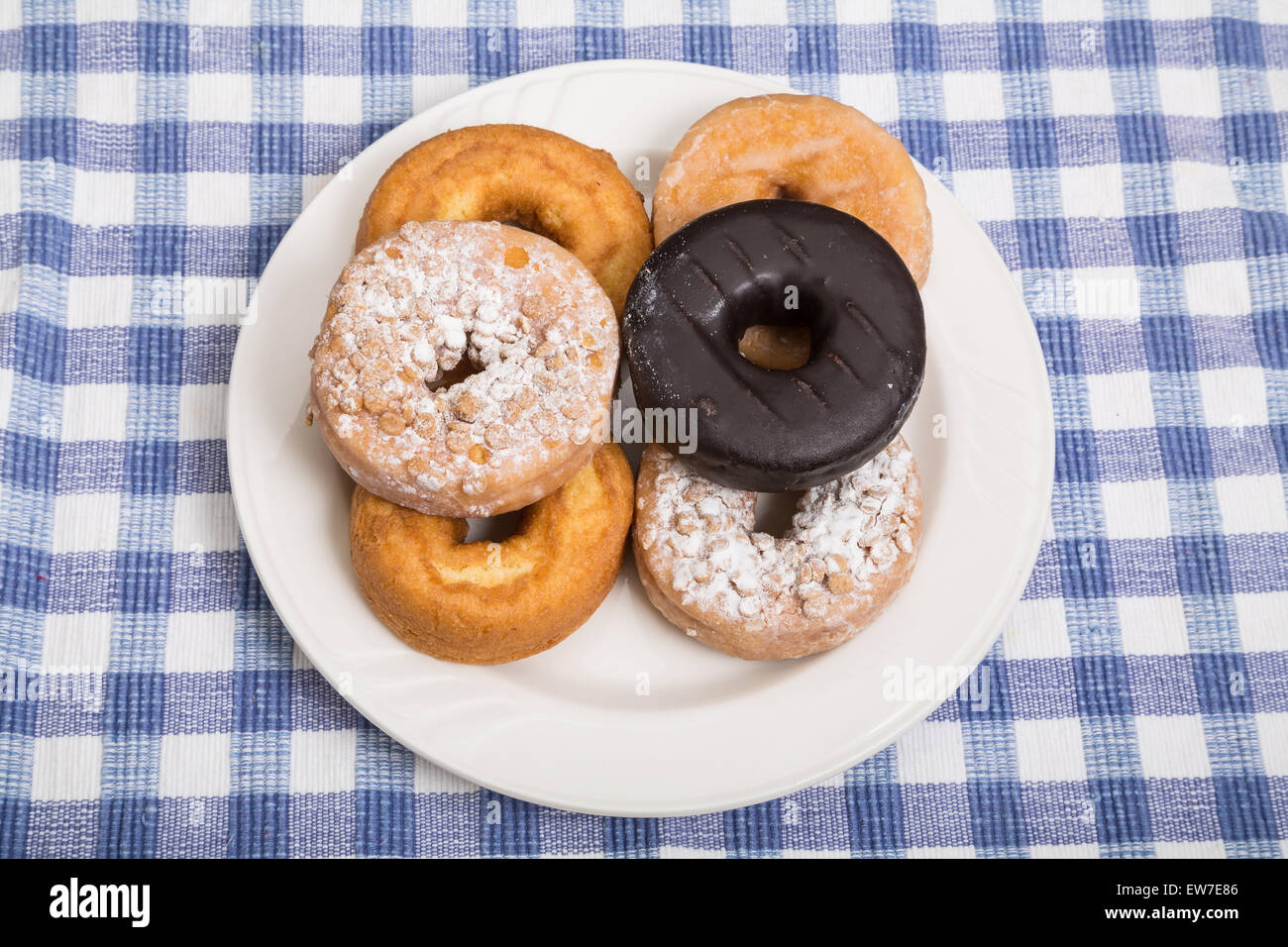 Hot fresh donuts hi-res stock photography and images - Alamy