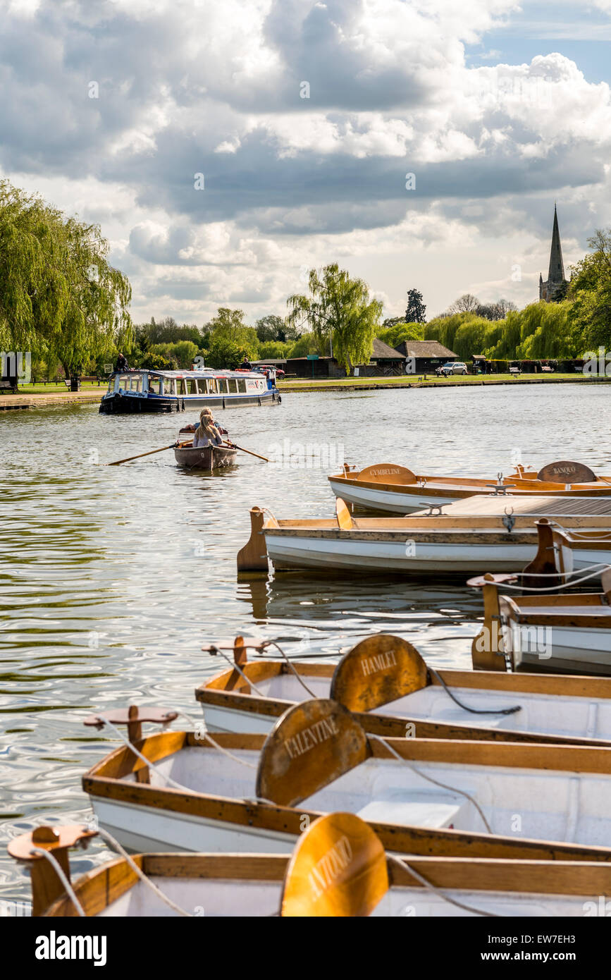 The River Avon in Stratford upon Avon is popular with tourists for River Cruises and pleasure boats Stock Photo