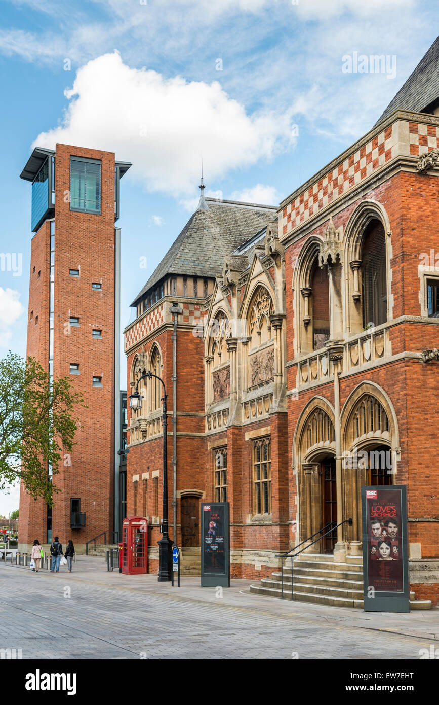 The Royal Shakespeare Theatre and Swan Theatre are the home of the Royal Shakespeare Company based in Stratford upon Avon Stock Photo