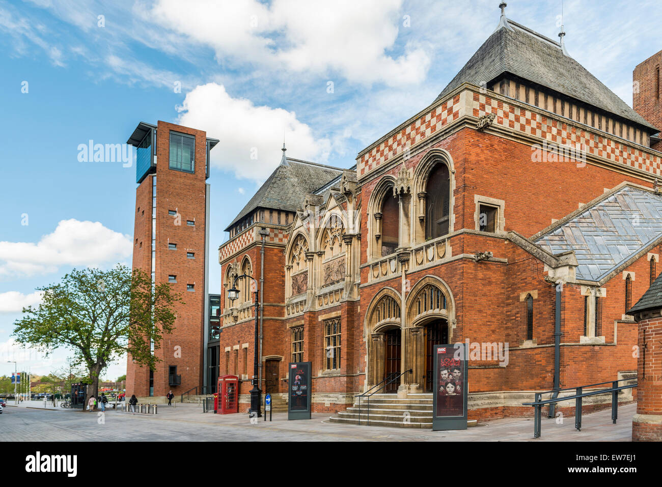 The Royal Shakespeare Theatre and Swan Theatre are the home of the Royal Shakespeare Company based in Stratford upon Avon Stock Photo