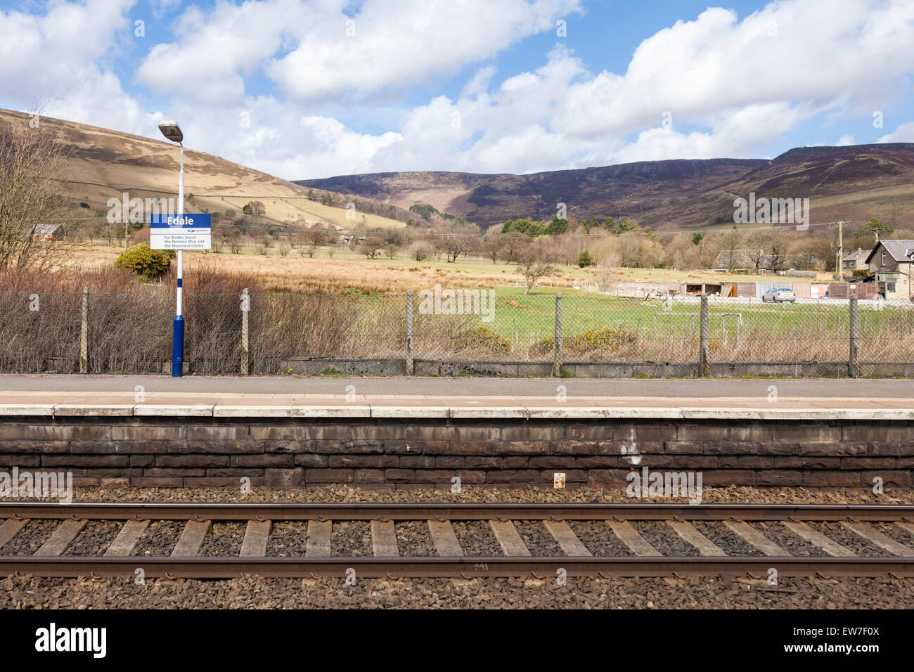 The rural railway station at Edale with Kinder Scout in the distance, Peak District National Park, Derbyshire, England, UK Stock Photo