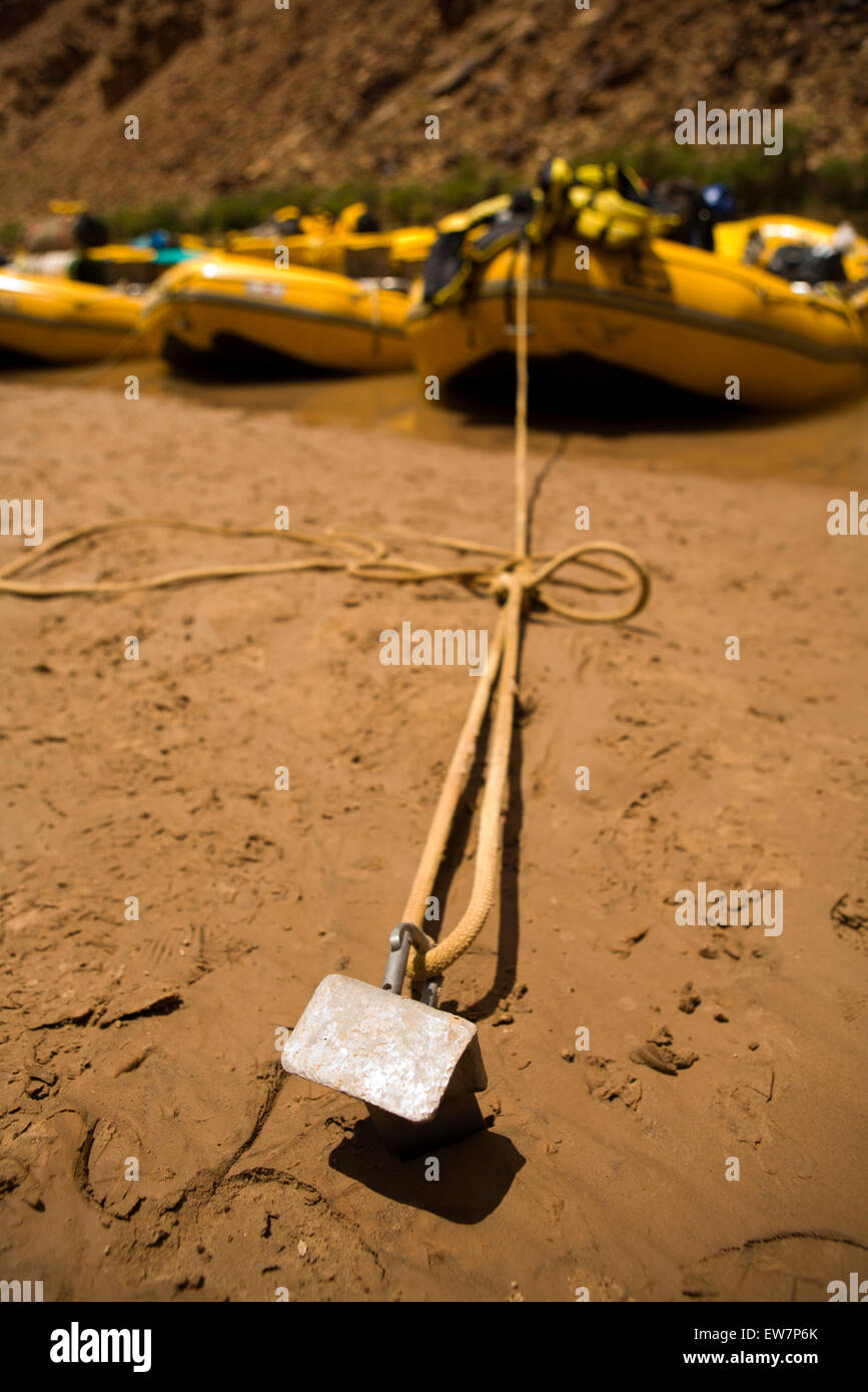 White rafts hi-res stock photography and images - Alamy
