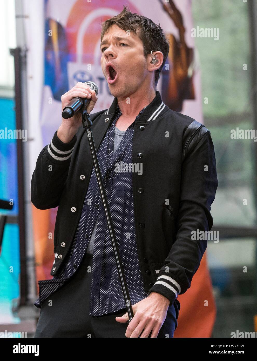 Nate ruess stage hi-res stock photography and images - Alamy