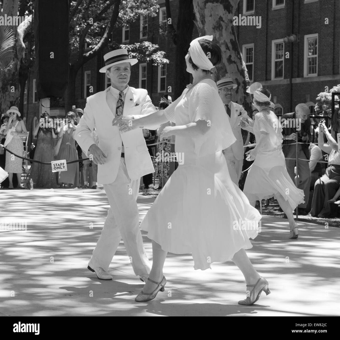 JAZZ AGE BEAUTIES 写真集　モダン　肖像画 41cBXGIiozL._AC_SY200_QL15_.jpg
