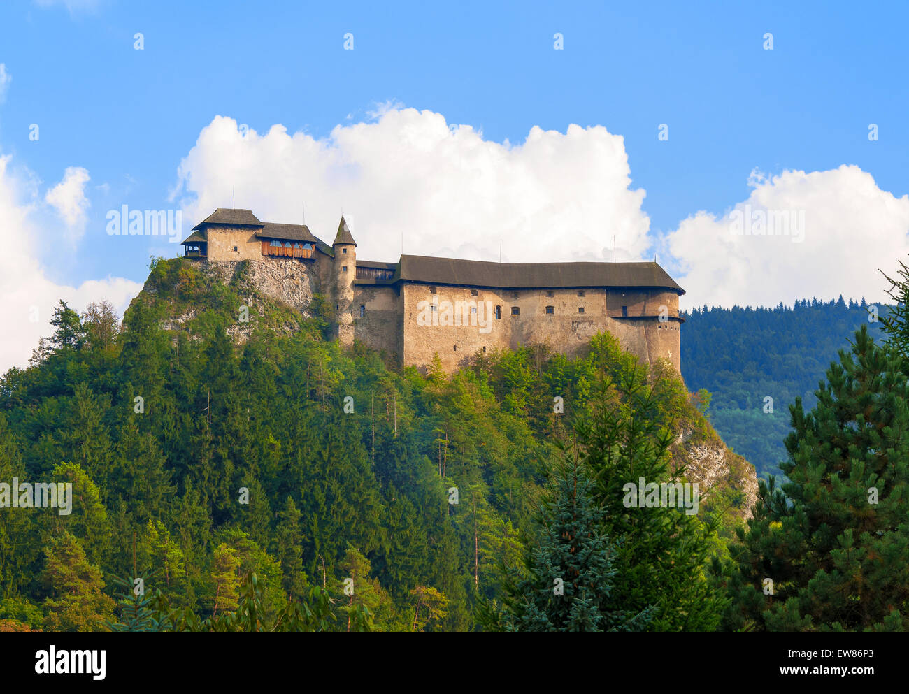 Medieval castle Oravsky Hrad in Slovakia. Upper part Stock Photo - Alamy