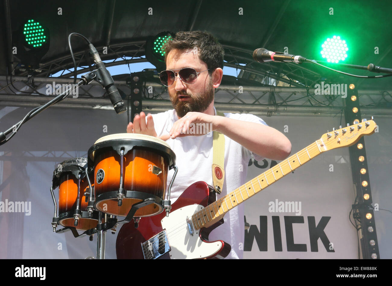 national-record-stores-day-2015-featuring-young-knives-where-london