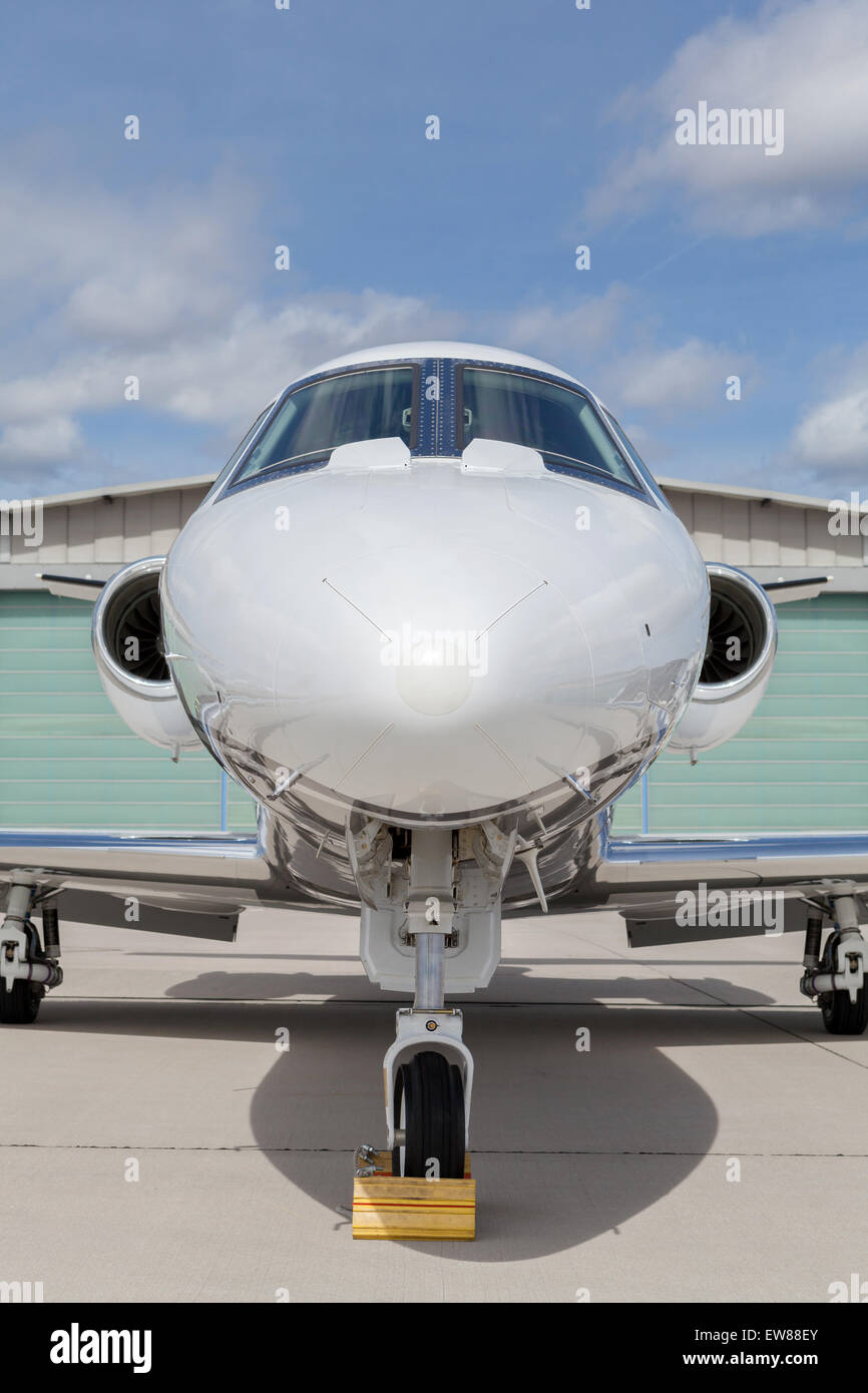 F-HGLG, Bombardier Learjet 75, Private, J.Evrard-AirTeamImages