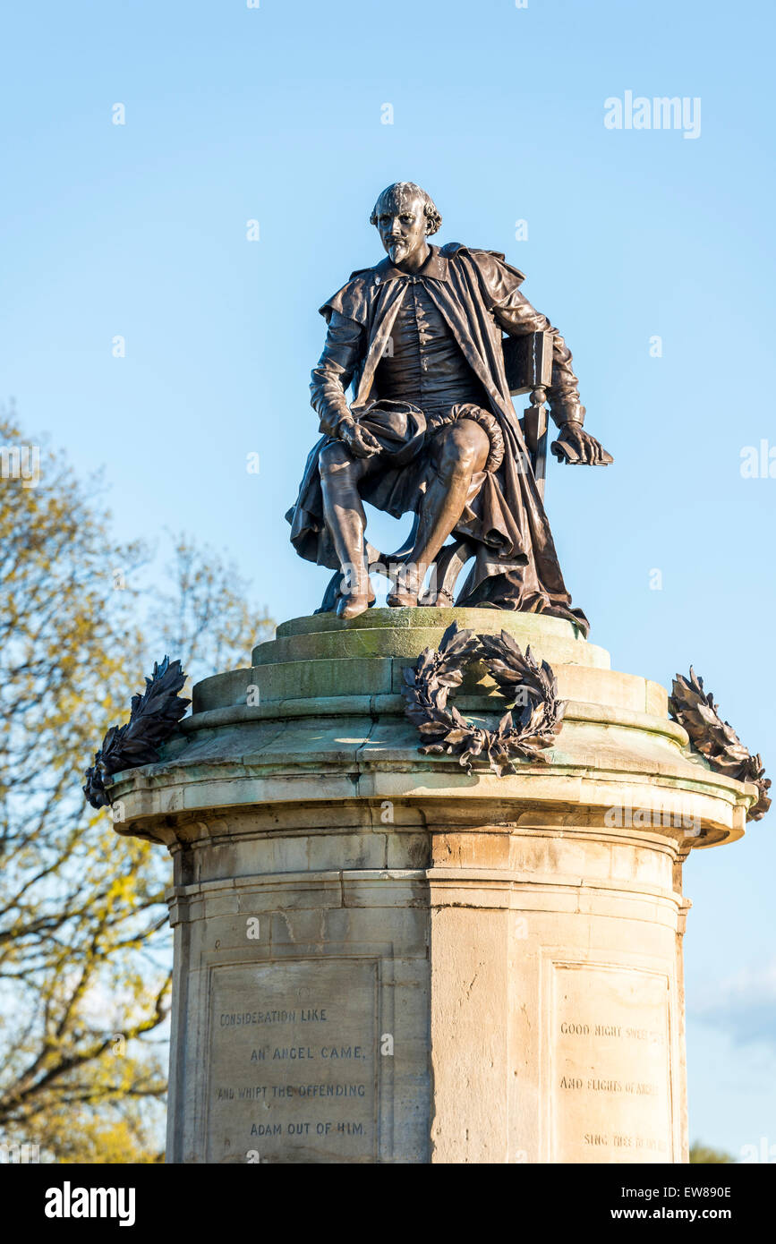 A statue of William Shakespeare in Stratford upon Avon Stock Photo