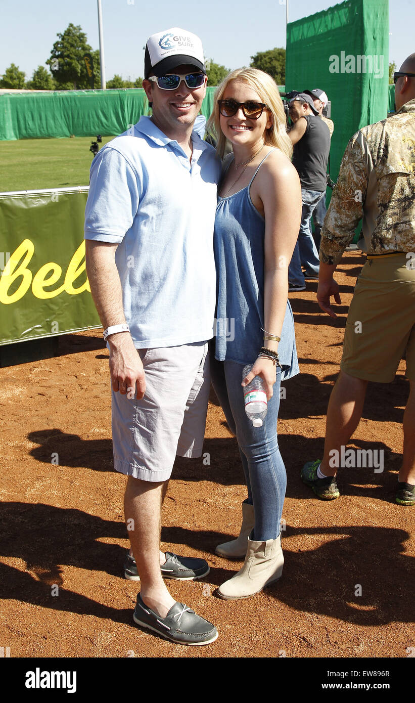 3rd Annual ACM & Cabela's Great Outdoor Archery event hosted by Luke Bryan and Justin Moore  Featuring: Jamie Watson, Jammie Lynn Spears Where: Arlington, Texas, United States When: 18 Apr 2015 Stock Photo