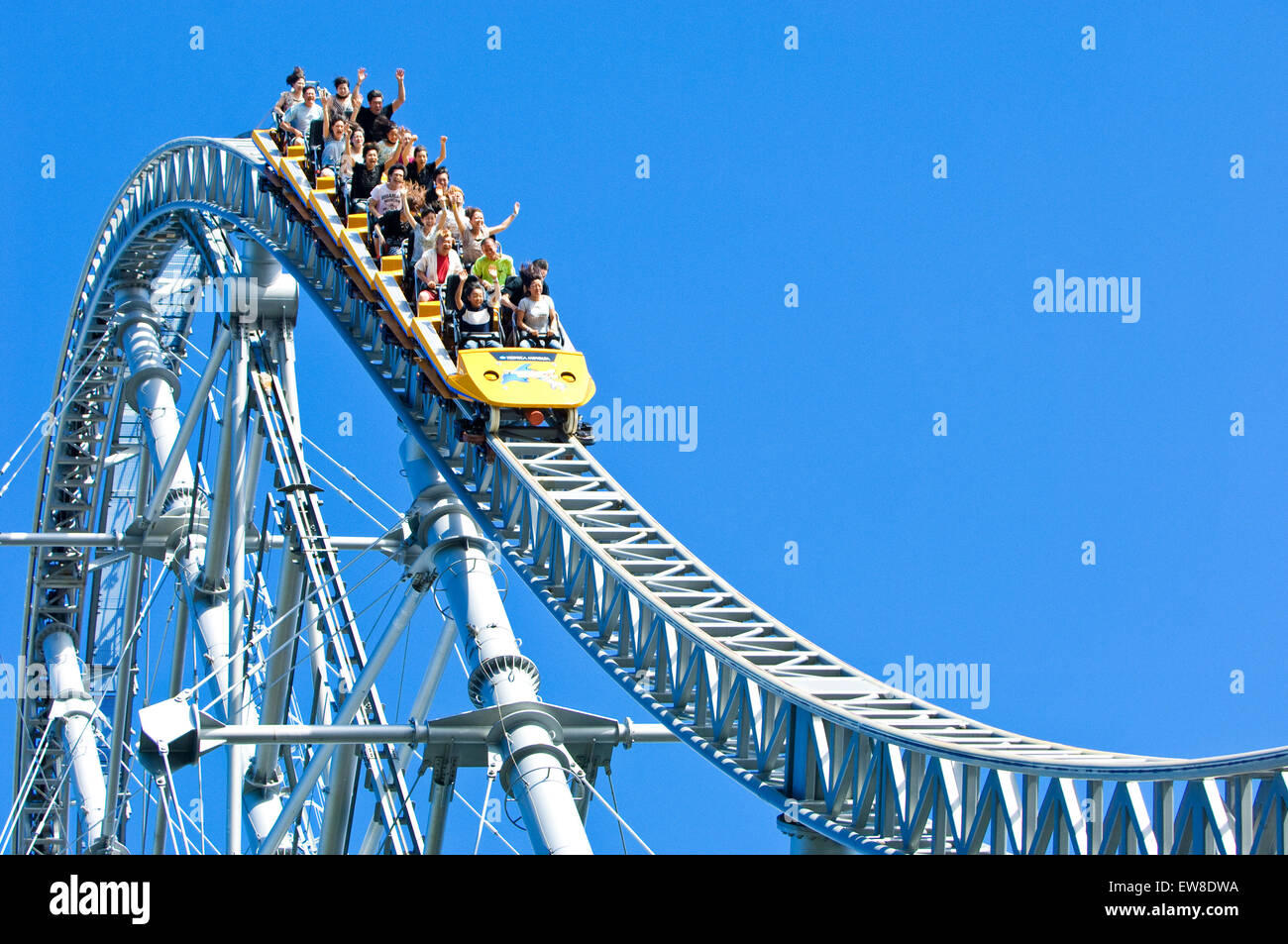 Thunder dolphin coaster hi-res stock photography and images - Alamy