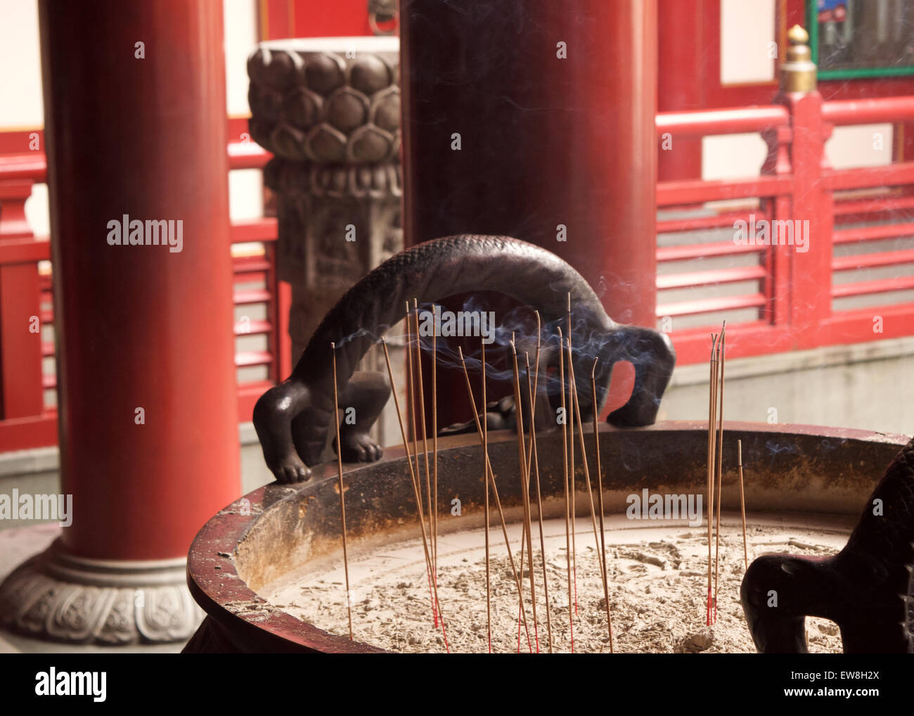 Incense burning hires stock photography and images Alamy