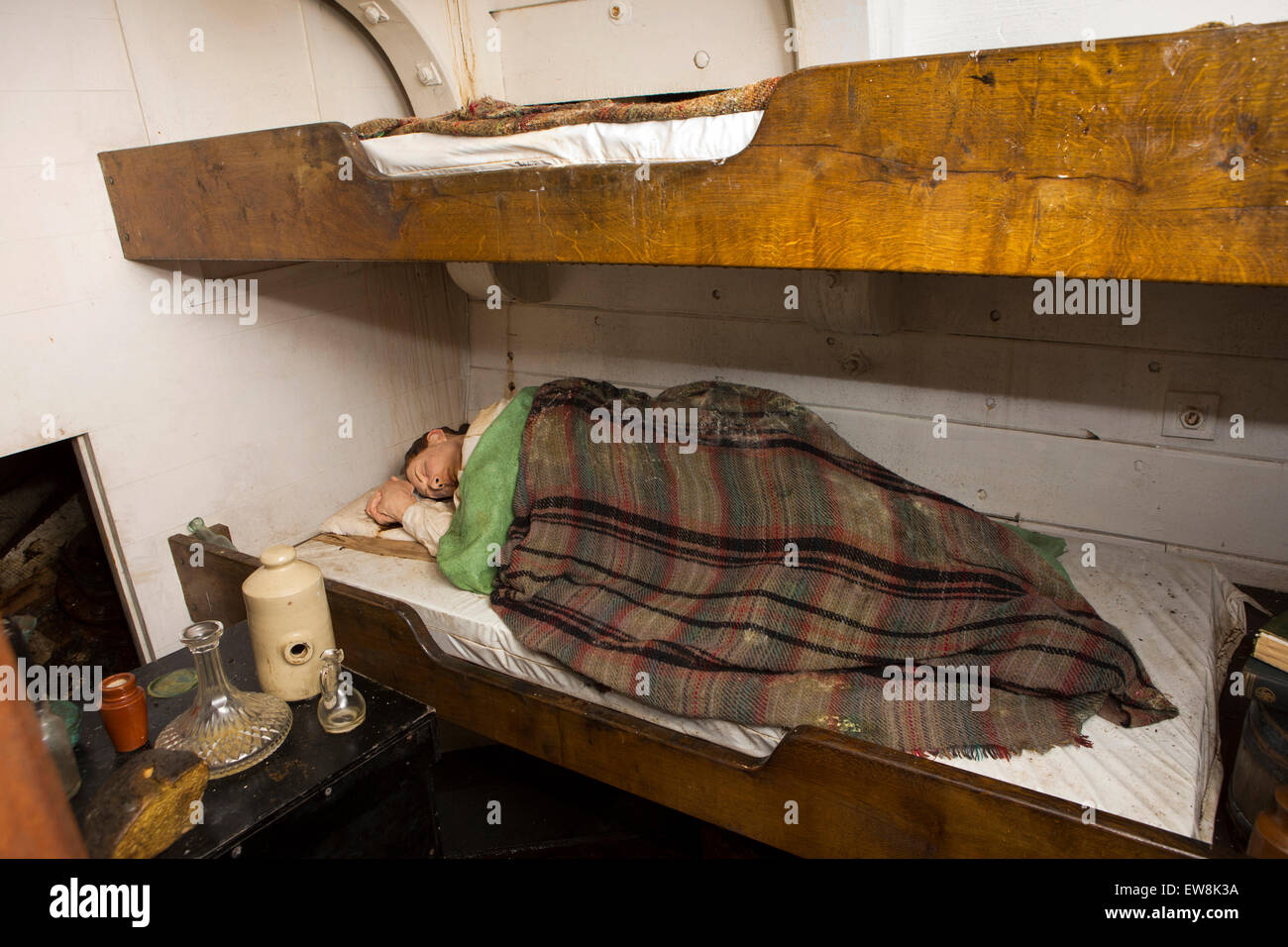 Ireland, Co Wexford, New Ross, First Class cabin first class bunks inside 1845 emigrant ship Dunbrody Stock Photo