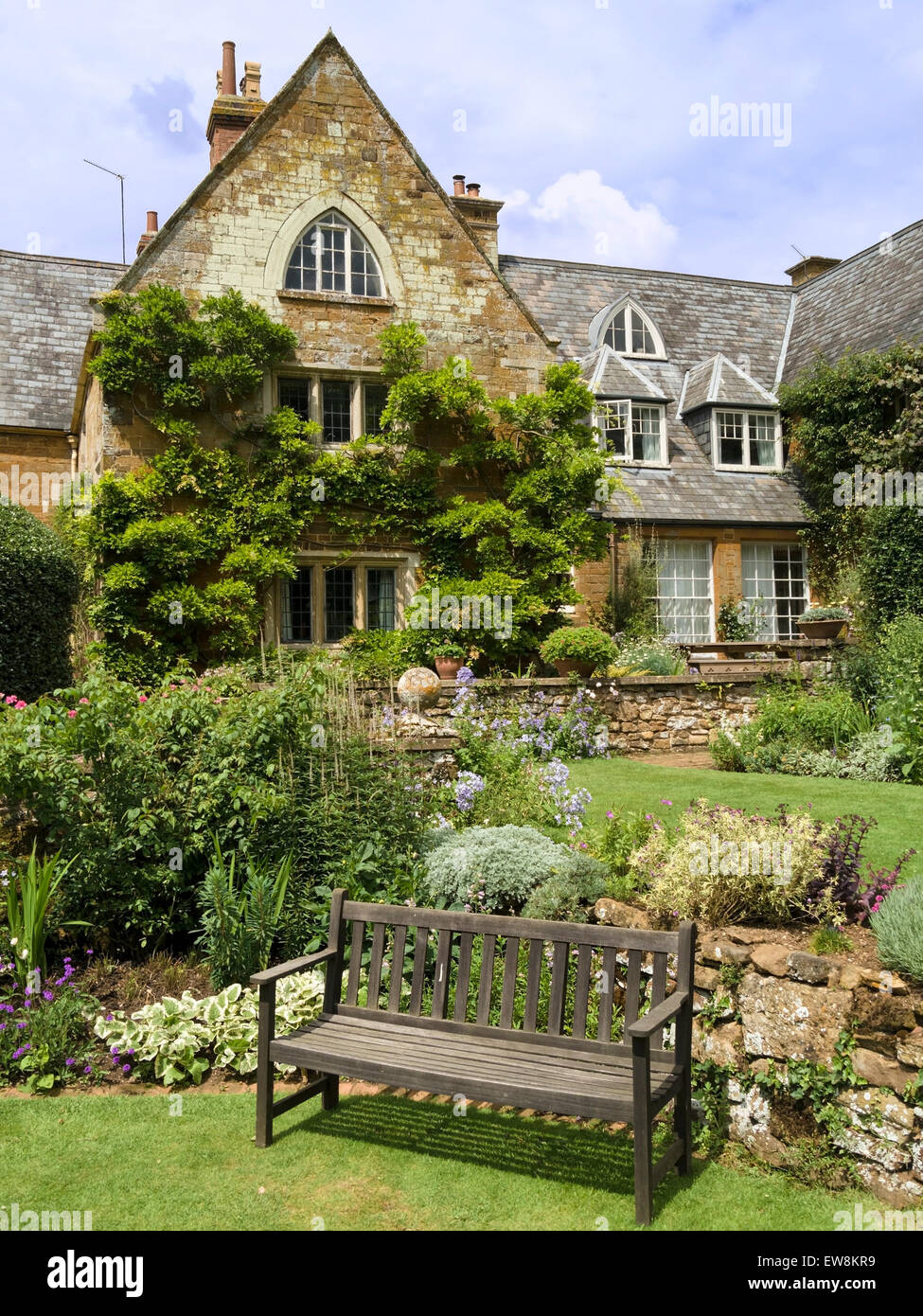 Coton Manor House and gardens, Coton, Northamptonshire, England, UK