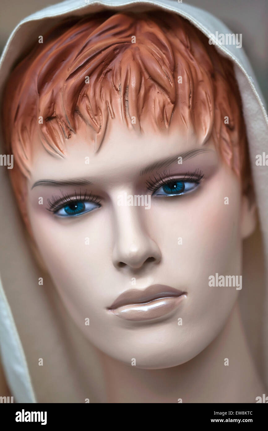 Male mannequin head hi-res stock photography and images - Alamy