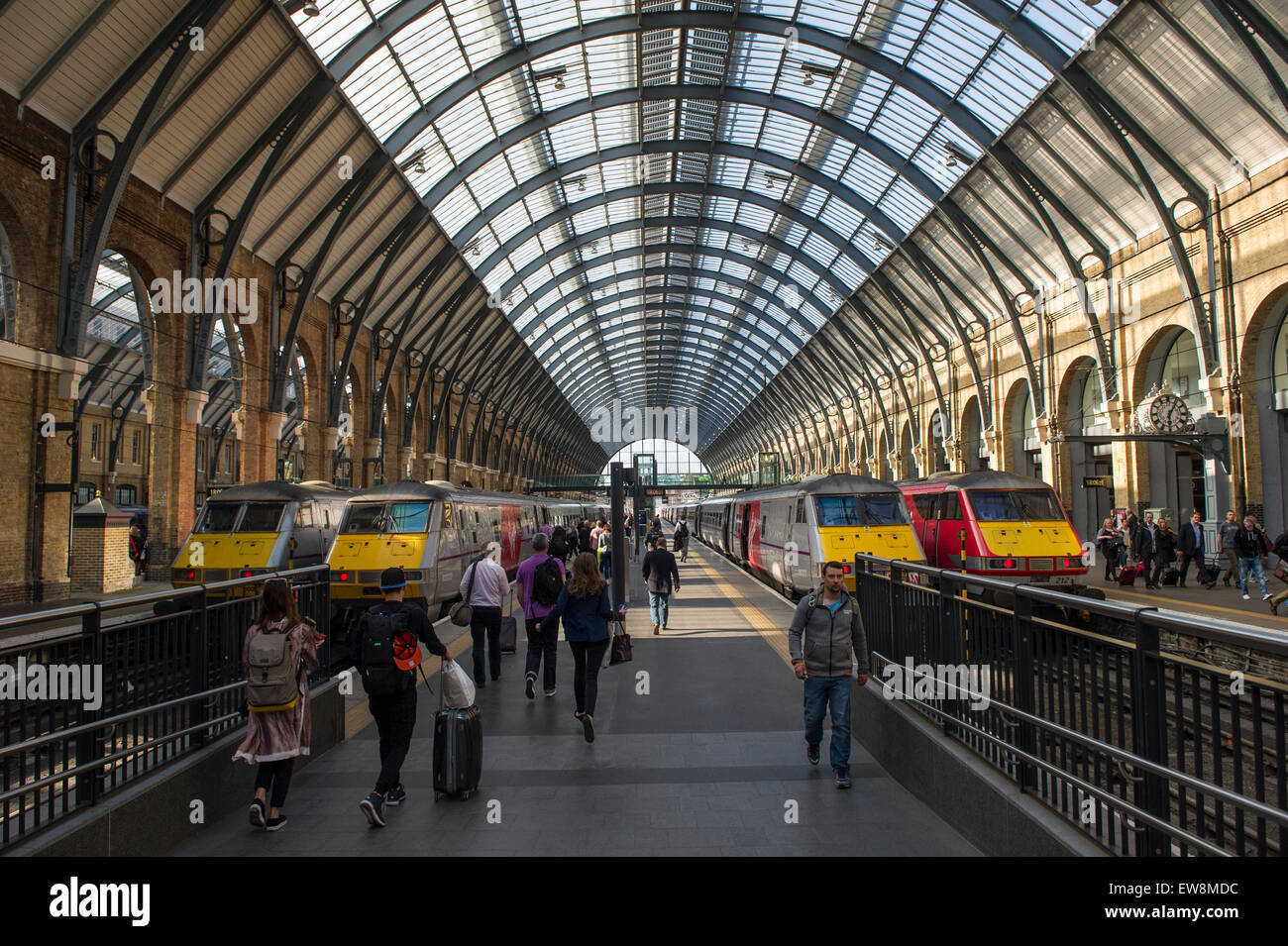 Kings cross station departure board hires stock photography and images Alamy