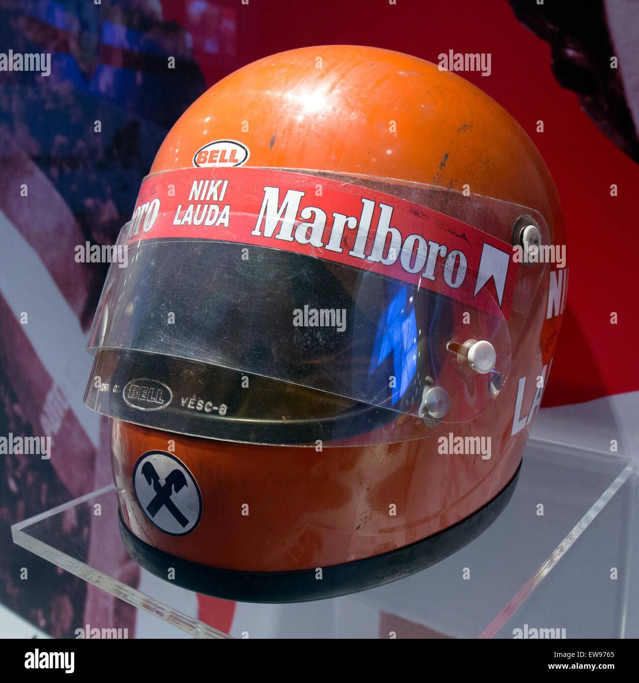 Niki Lauda helmet Museo Ferrari Stock Photo - Alamy