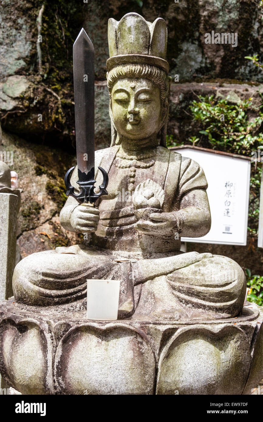 shinto gods statues