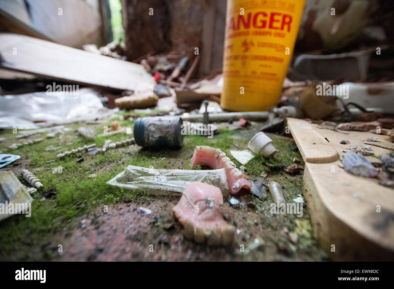 Rubbish On The Floor High Resolution Stock Photography and Images Alamy