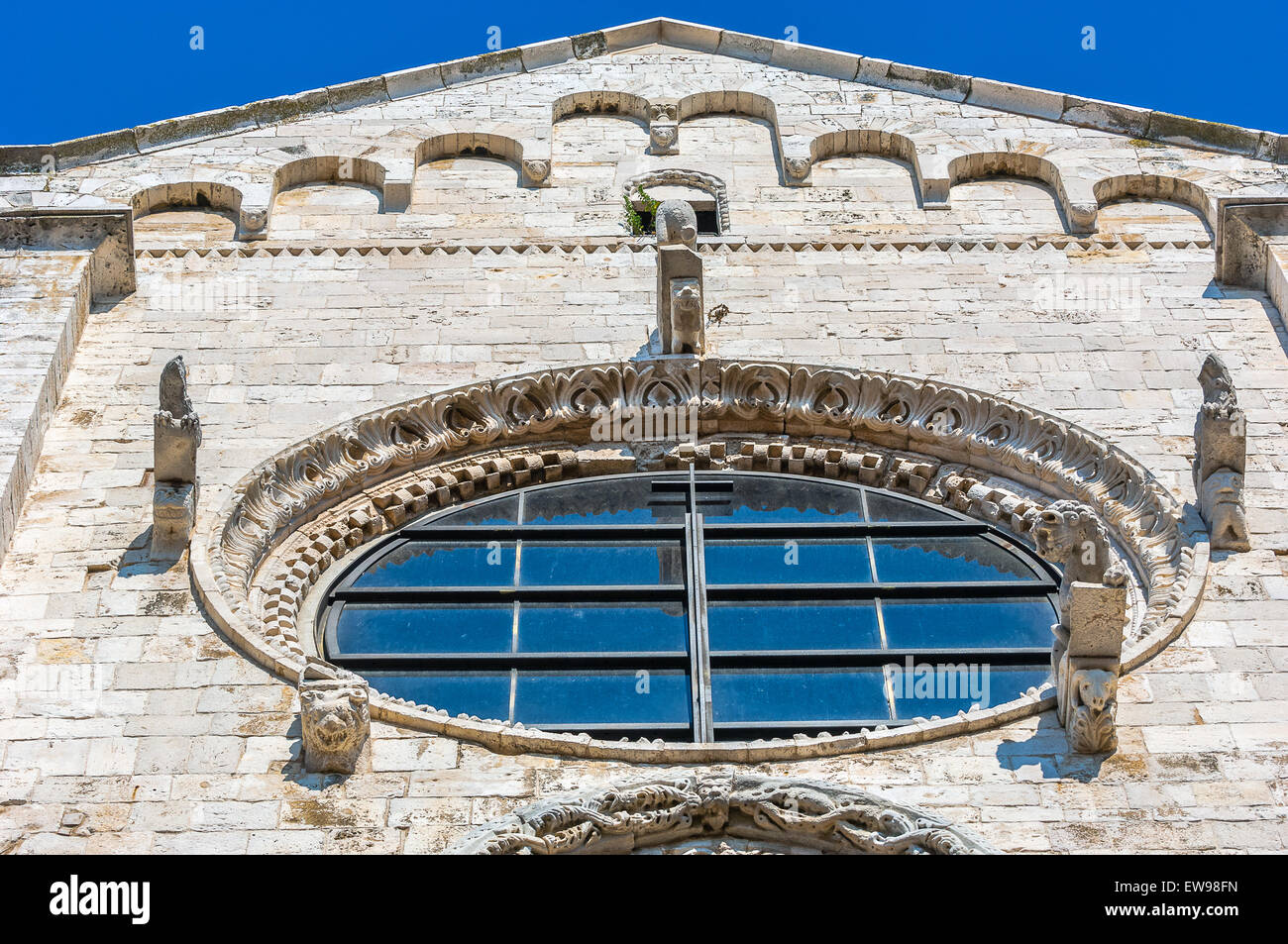 Rosettechiesa hi-res stock photography and images - Alamy