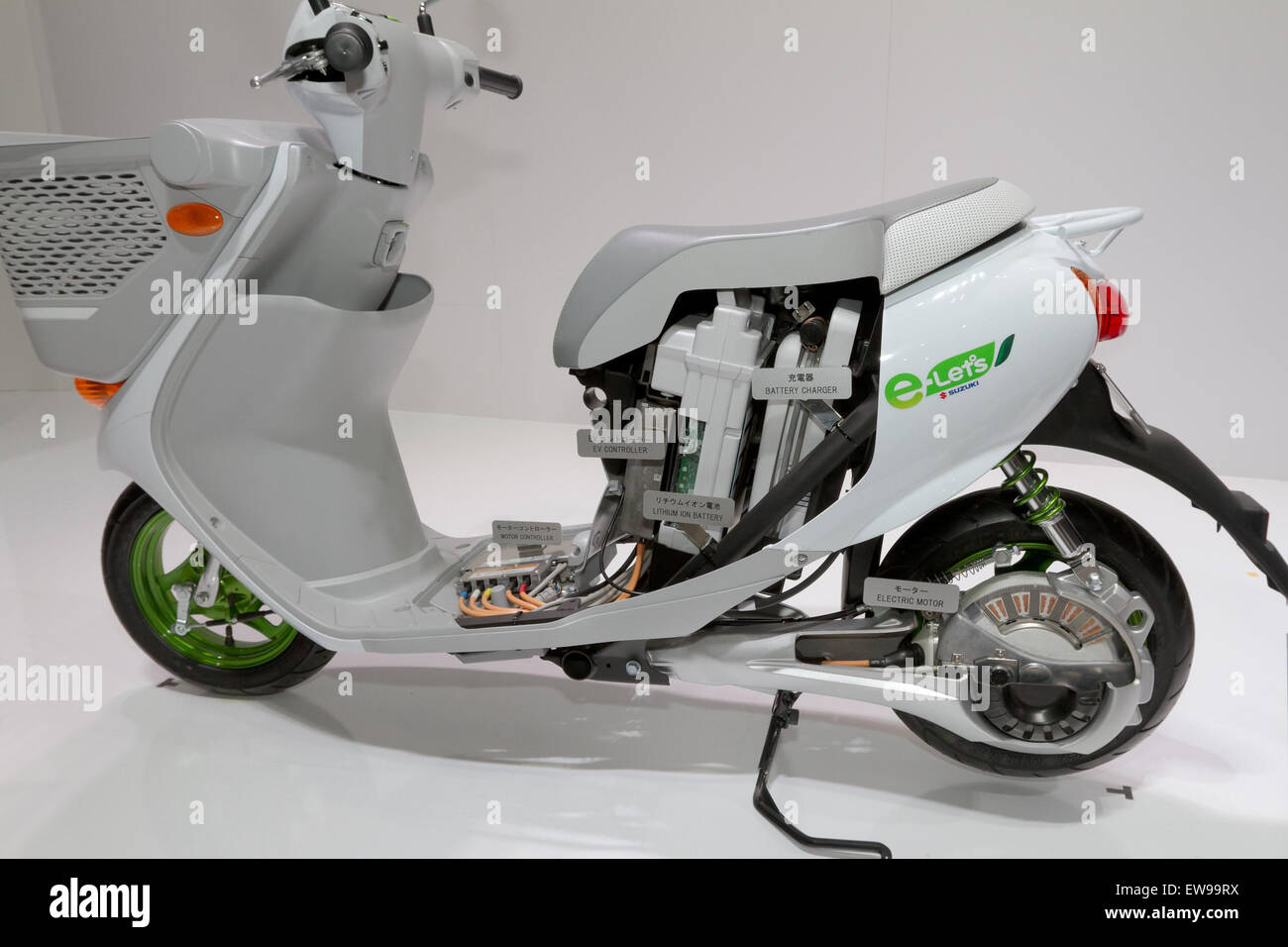 Suzuki E Let S Cutaway Model 11 Tokyo Motor Show Stock Photo Alamy