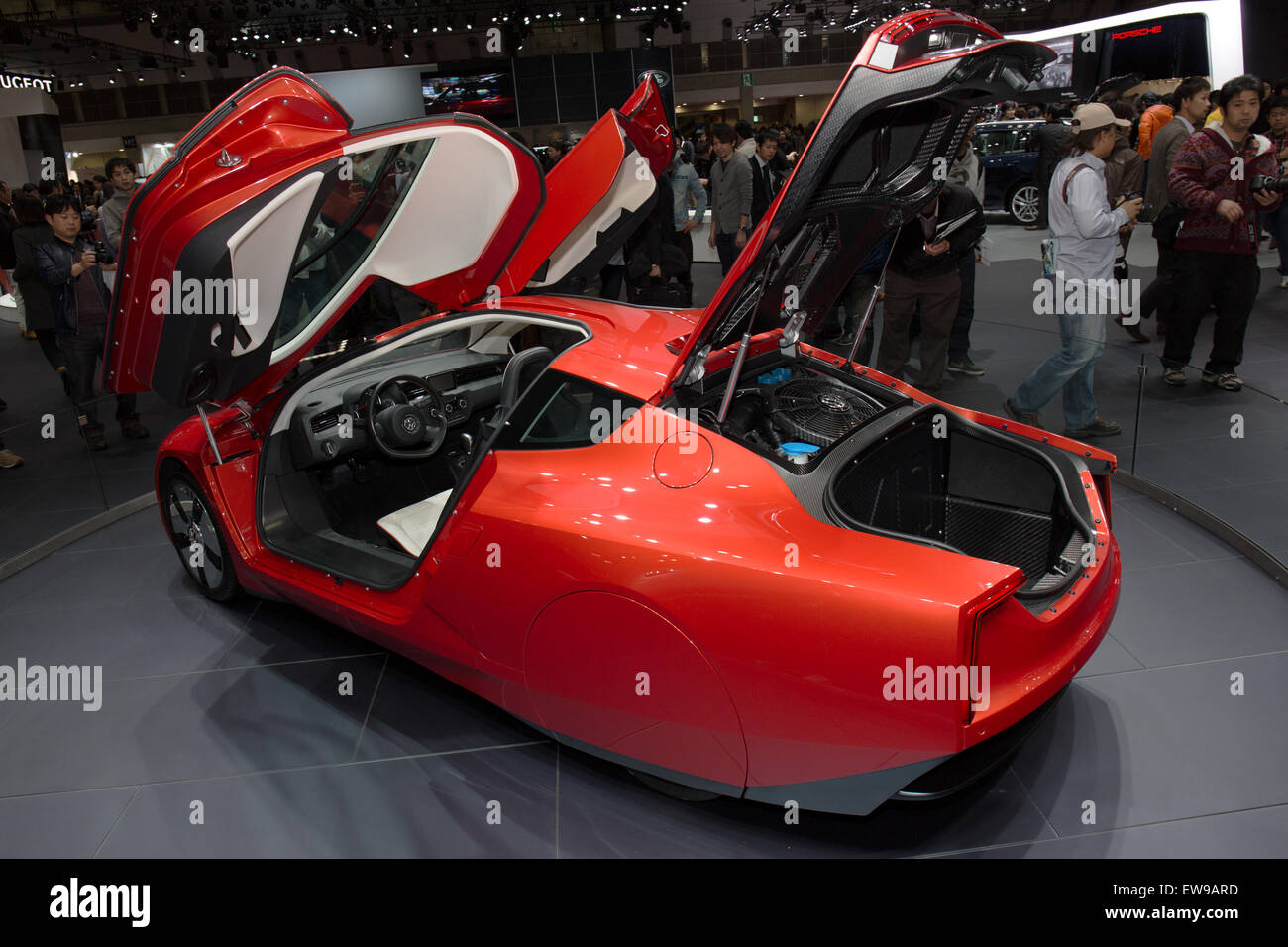 Volkswagen XL1 rear-left 2013 Tokyo Motor Show Stock Photo