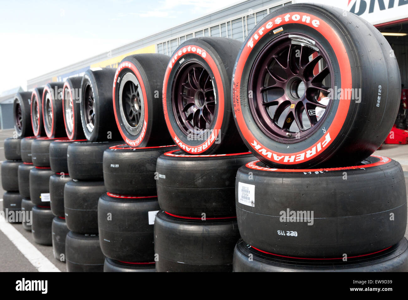Firestone tires hi-res stock photography and images - Alamy