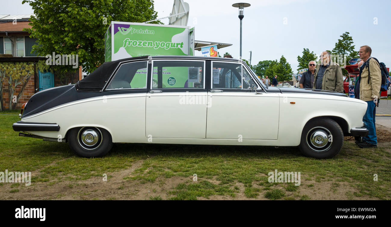 PAAREN IM GLIEN, GERMANY - MAY 23, 2015: Luxury car Daimler limousine DS420, 1986. The oldtimer show in MAFZ. Stock Photo