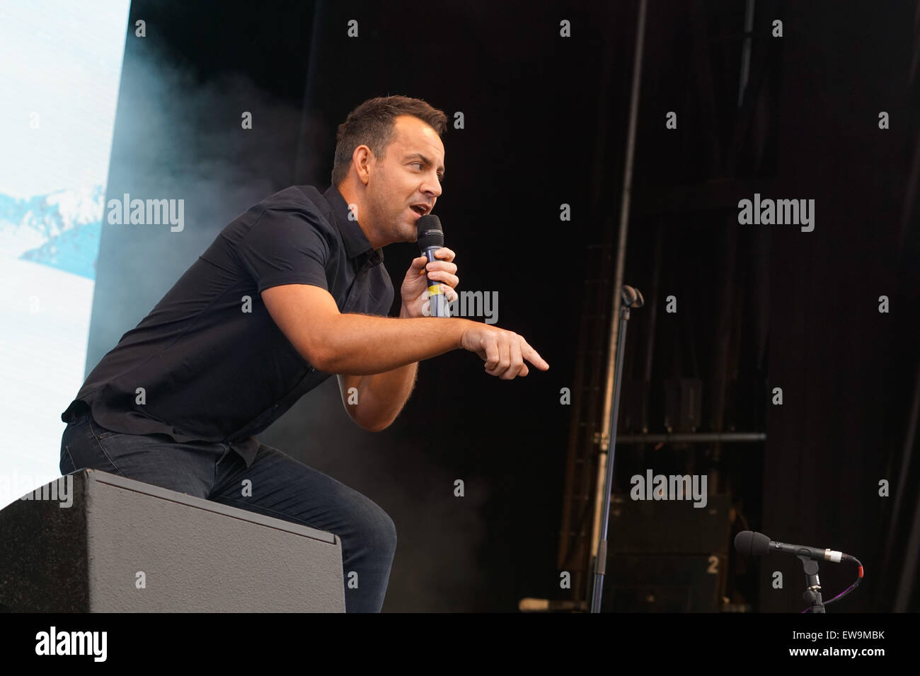 London, UK, 20th June 2015 : Ben Forster cast of the Elf the Musical preforms at the West End LIVE 2015 in Trafalgar Square, London. Photo by Credit:  See Li/Alamy Live News Stock Photo