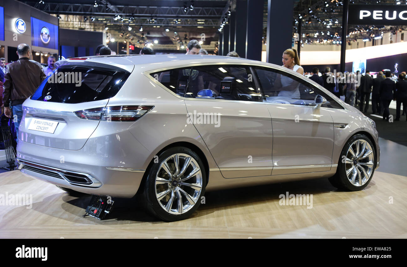Ford S-Max Vignale Concept Istanbul Autoshow 2015 Stock Photo - Alamy