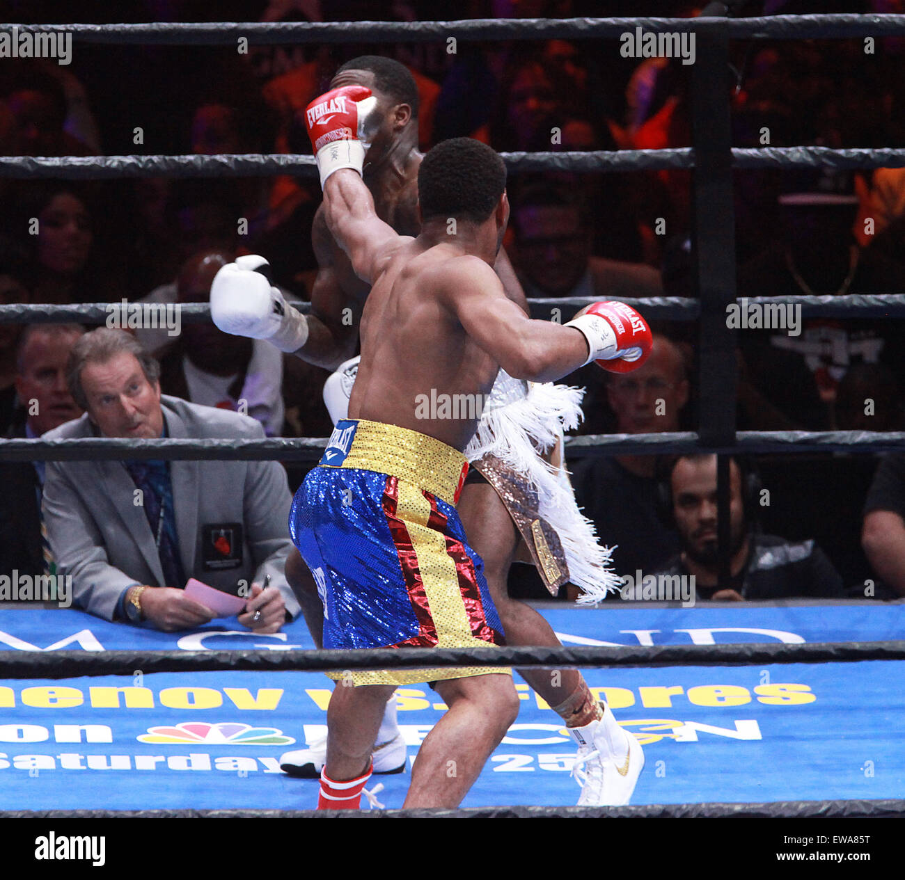 Las Vegas, Nevada, USA. 21st June, 2015. Boxers Shawn Porter and Adrien