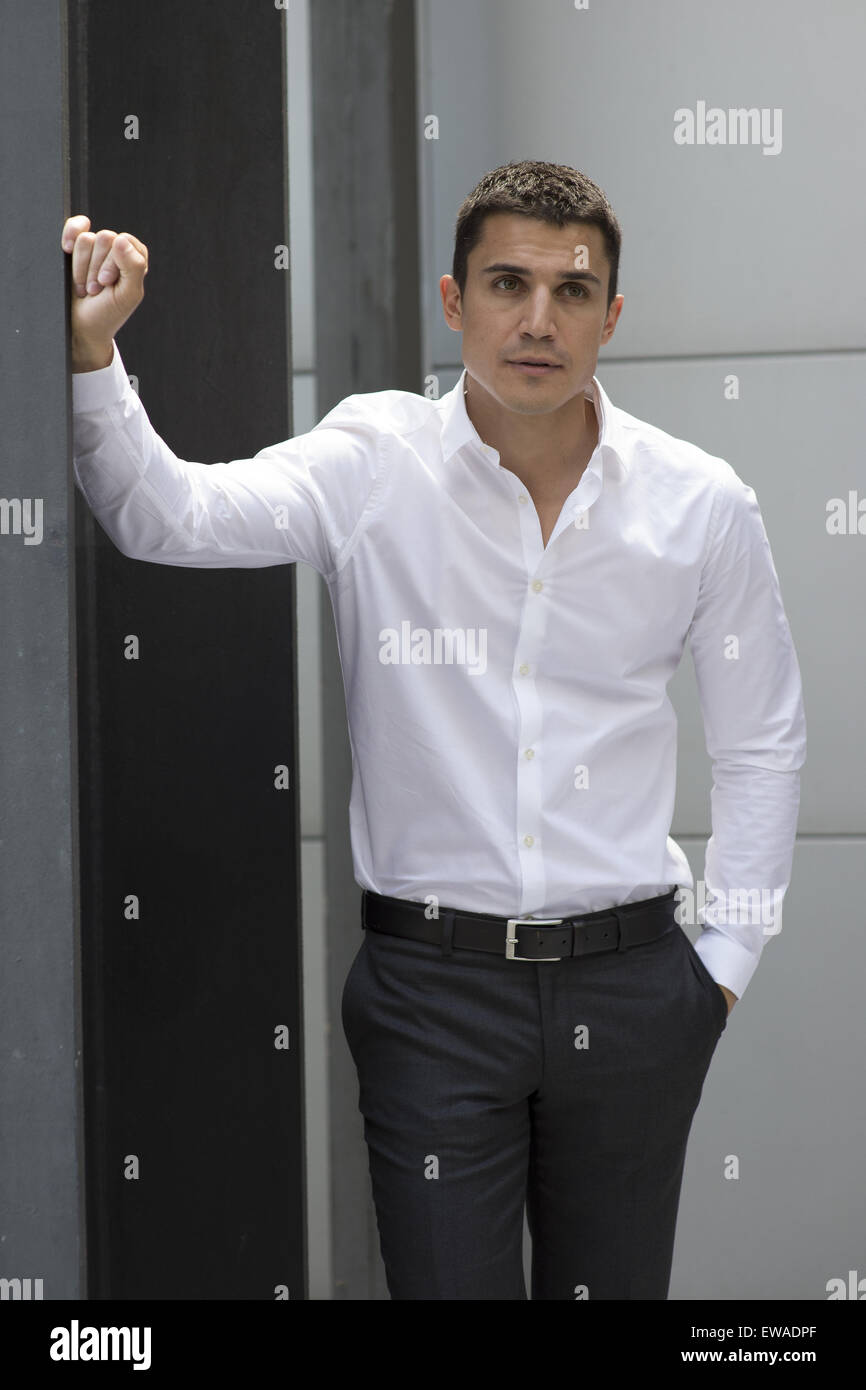 Alex Gonzalez attends the 'El Principe' season 2 photocall in Madrid  Featuring: Alex Gonzalez Where: Madrid, Spain When: 20 Apr 2015 Stock Photo  - Alamy