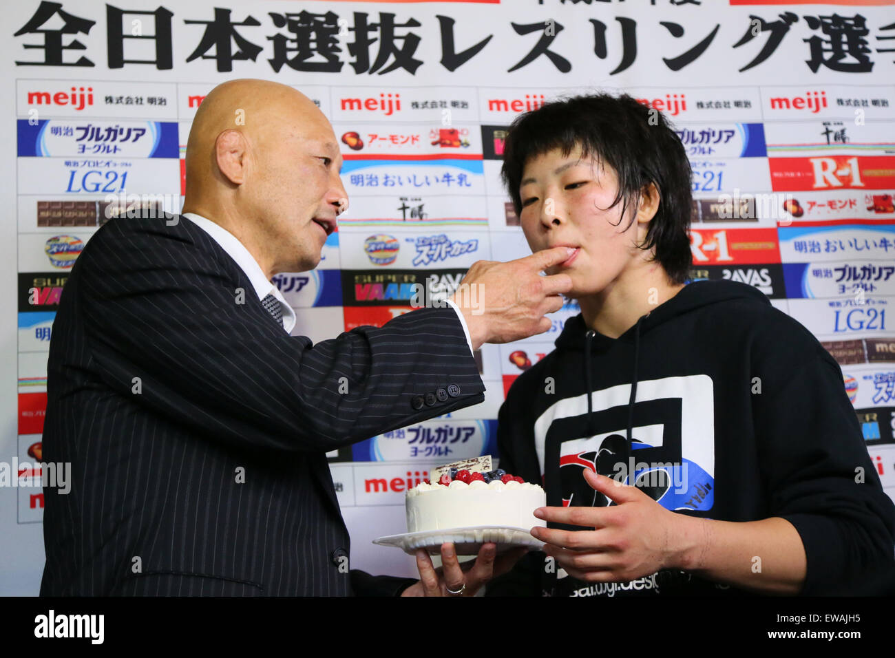 Nd Yoyogi Gymnasium Tokyo Japan 19th June 15 L R Kazuto Sakae Kiwa Sakae June 19 15 Wrestling Meiji Cup All Japan Invitational Wrestling Championships Women S 60kg At 2nd Yoyogi Gymnasium Nd Yoyogi Gymnasium Tokyo Japan 19th June 15 L R Kazuto Sakae Kiwa Sakae June 19 15 Wrestling Meiji Cup All Japan Invitational Wrestling Championships Women S 60kg At 2nd Yoyogi Gymnasium