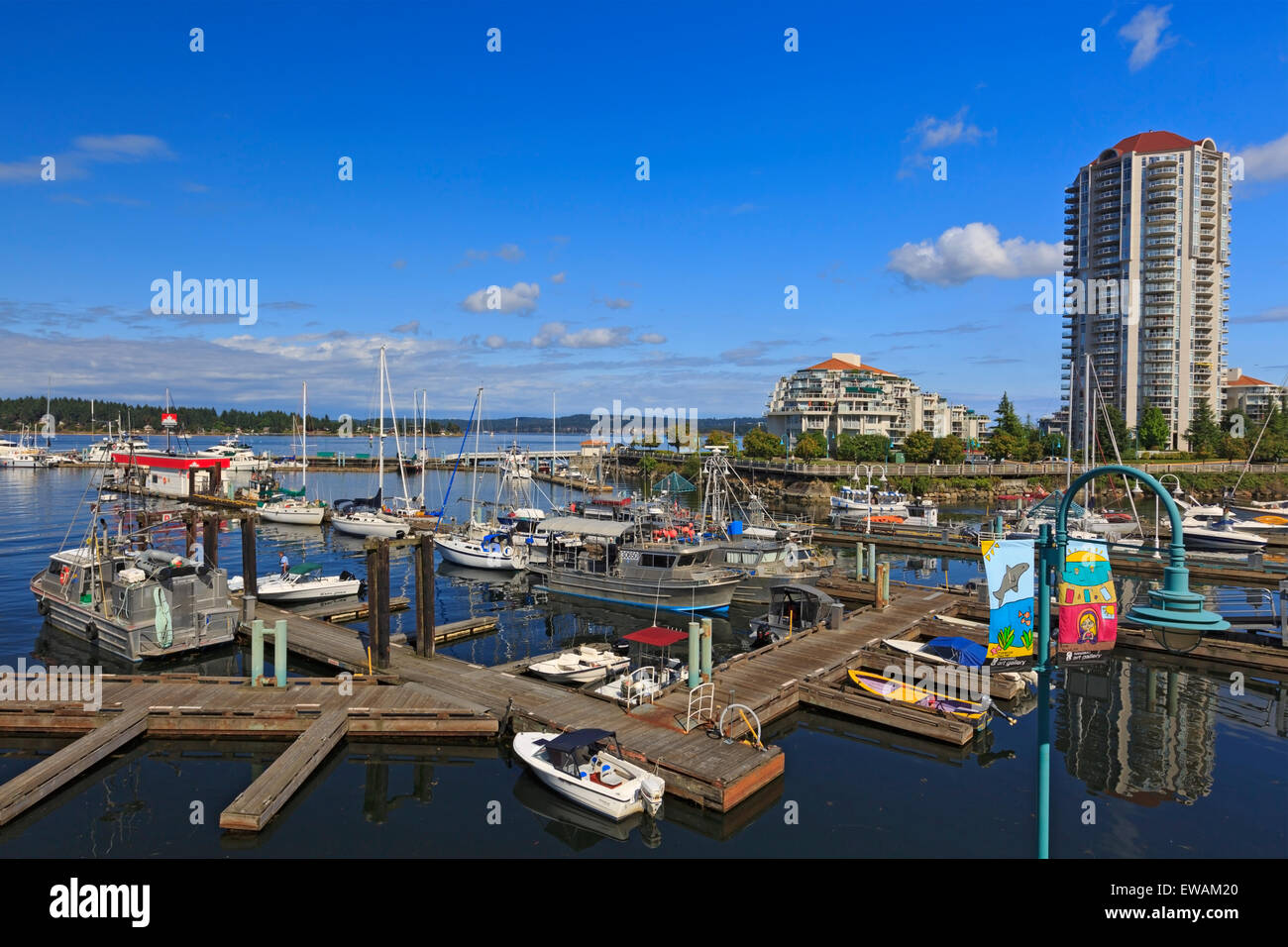 Waterfront Scene In Downtown Harbour, Nanaimo, Vancouver Island ...