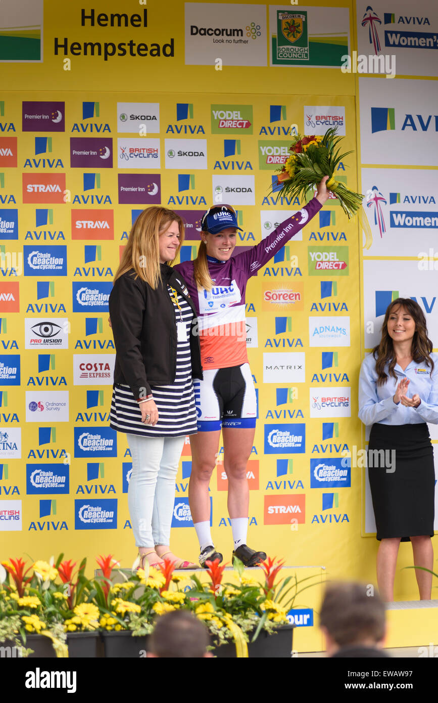 Womens cycling tour hires stock photography and images Alamy