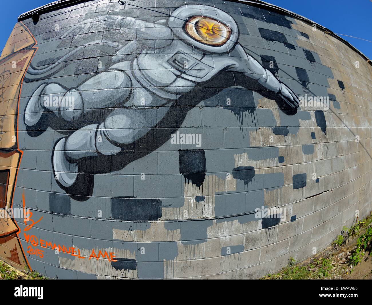 Astronaut floating in space hi-res stock photography and images - Alamy