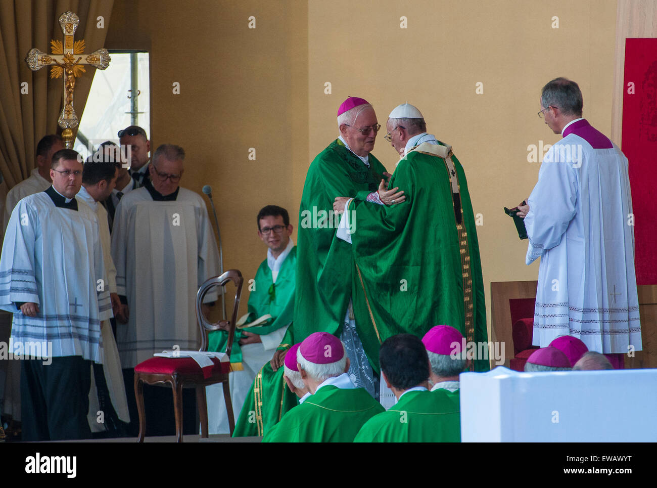 Turin, Italy. 21st June, 2015. Italy Piedmont Turin Visit of Pope ...