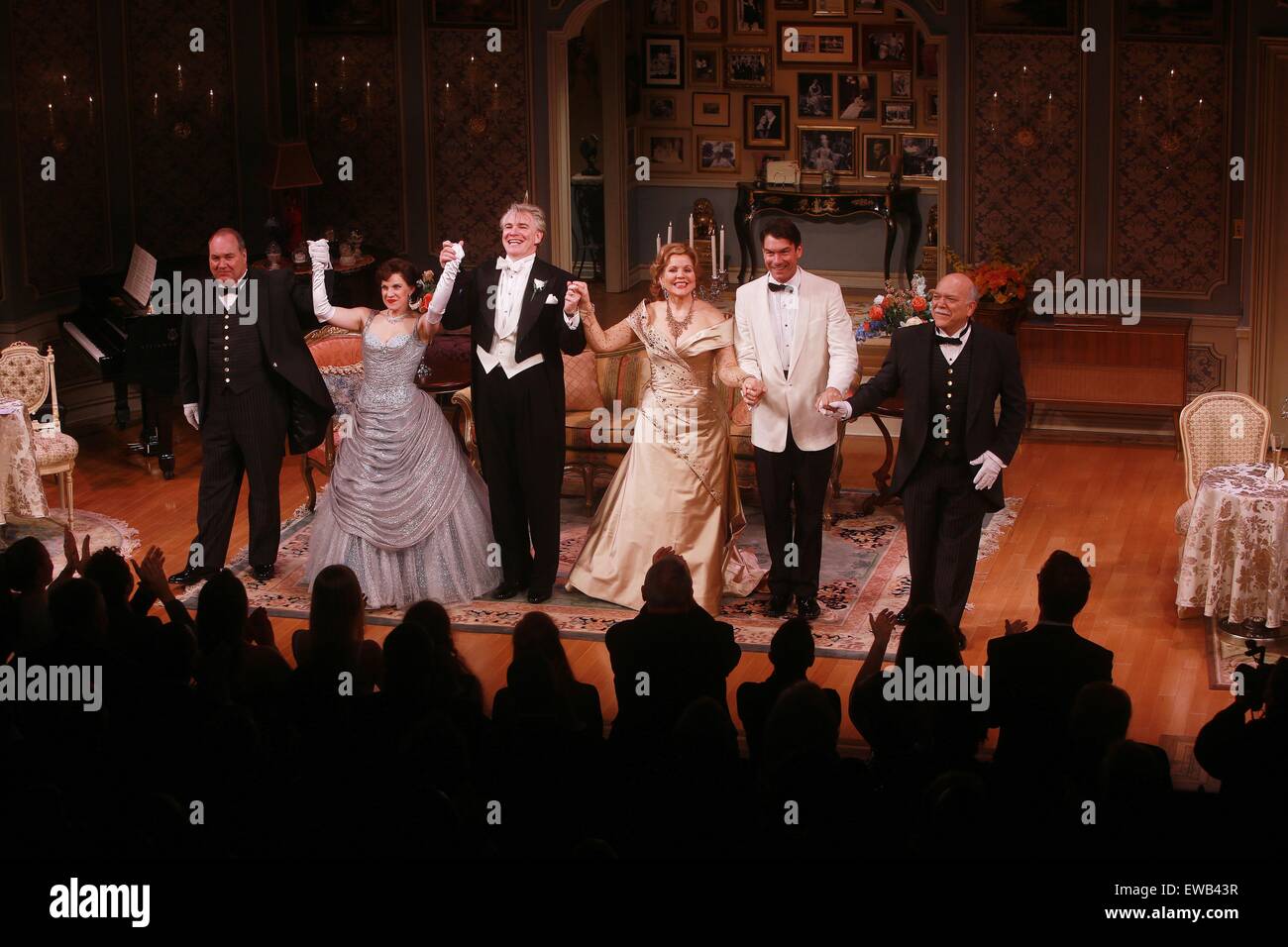 Opening night curtain call for Living On Love at the Longacre Theatre.  Featuring: Blake Hammond, Anna Chlumsky, Douglas Sills, Renee Fleming, Jerry O'Connell, Scott Robertson Where: New York City, New York, United States When: 20 Apr 2015 Stock Photo