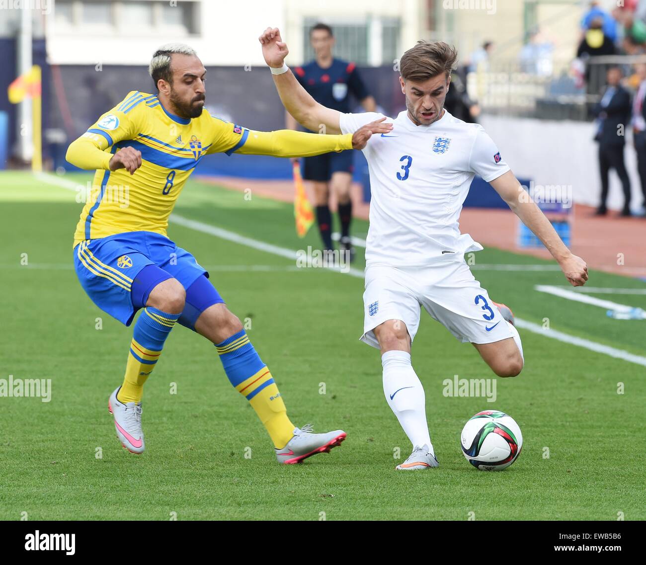 Olomouc, Czech Republic. 21st June, 2015. From left Abdullah Khalili of Sweden and Luke Garbutt of England fight for ball during the Euro U21 soccer championship group B match Sweden vs England in Olomouc, Czech Republic, June 21, 2015. Credit:  Ludek Perina/CTK Photo/Alamy Live News Stock Photo