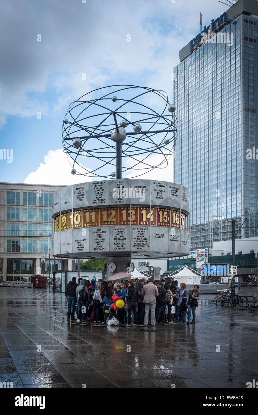 People Under The World Time Clock Berlin Germany Stock Photo Alamy